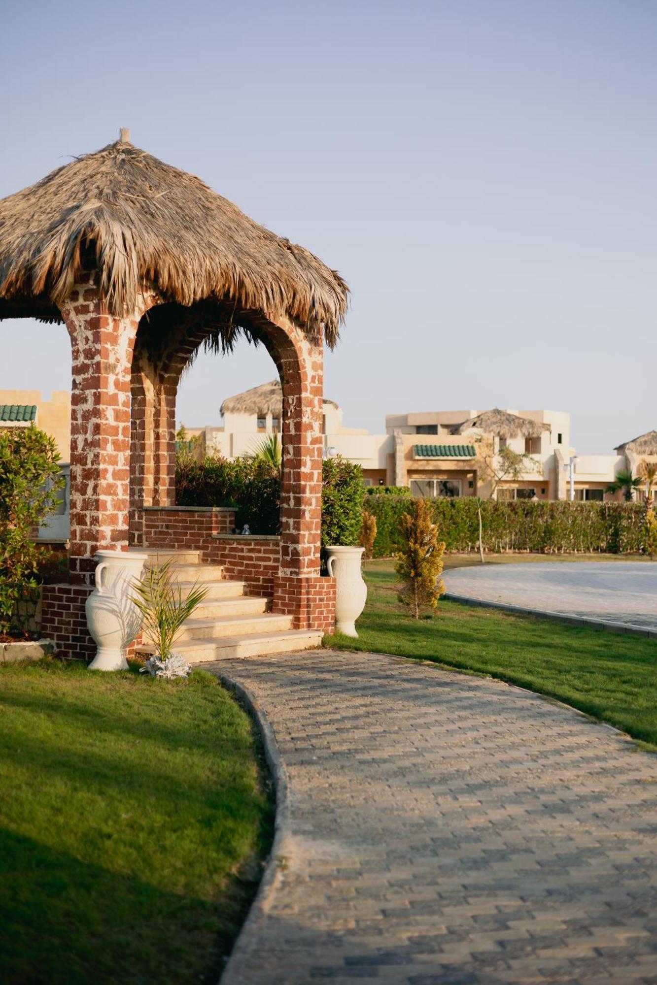 Grand Waha Resort Mersa Matruh Bagian luar foto