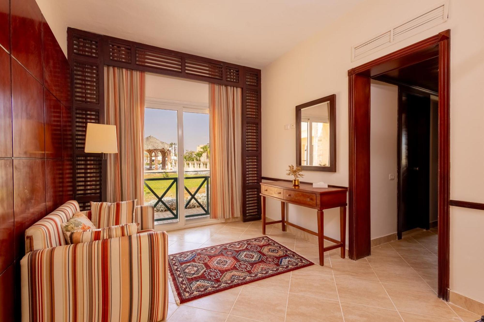 Grand Waha Resort Mersa Matruh Bagian luar foto